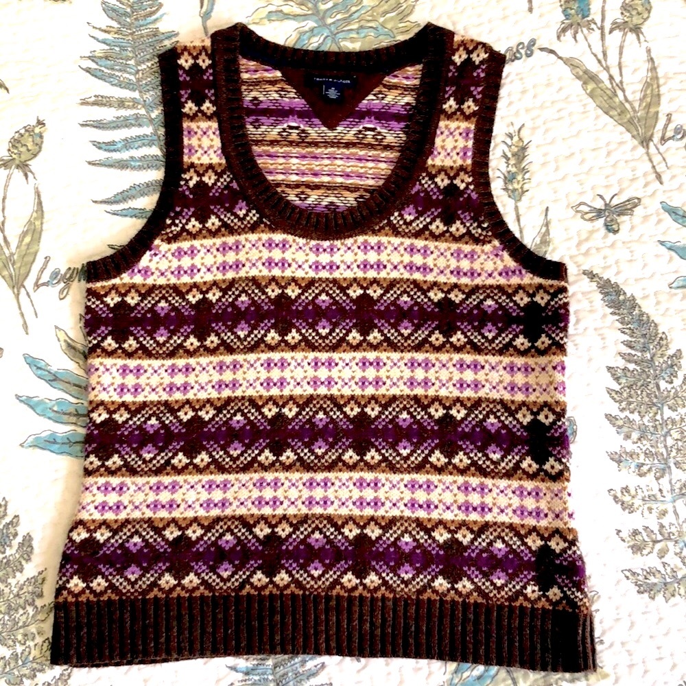 Tommy Hilfiger NWOT Sweater Vest (UNISEX)